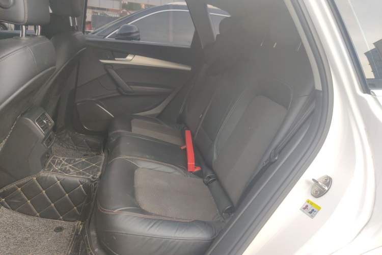 Used Audi Q5L 2018 40 TFSI Prestige Fashion Edition China V Left Rear Seat