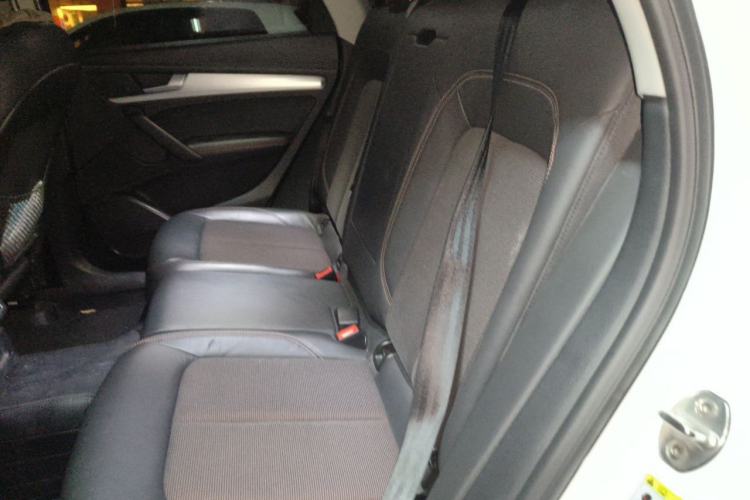 Used Audi Q5L 2018 40 TFSI Prestige Fashion Edition China VI Left Rear Seat