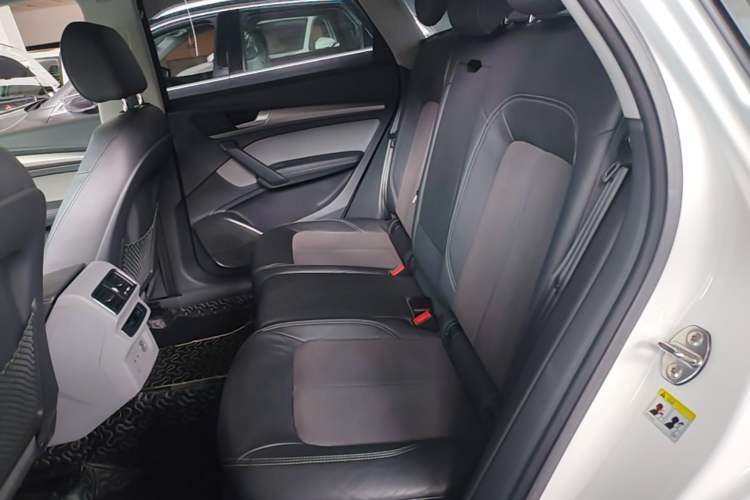 Used Audi Q5L 2018 45 TFSI Prestige Fashion Edition China VI Emission Standard Left Rear Seat