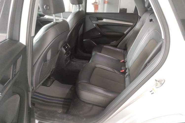 Used Audi Q5L 2018 45 TFSI Prestige Fashion Edition China V Emission Standard Left Rear Seat