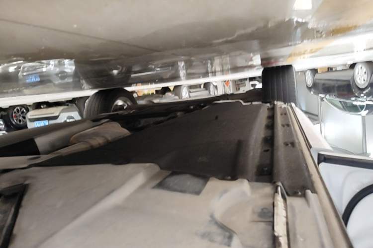 Used Audi Q5L 2018 40 TFSI Prestige Edition China VI Emission Standard Left Side Sill