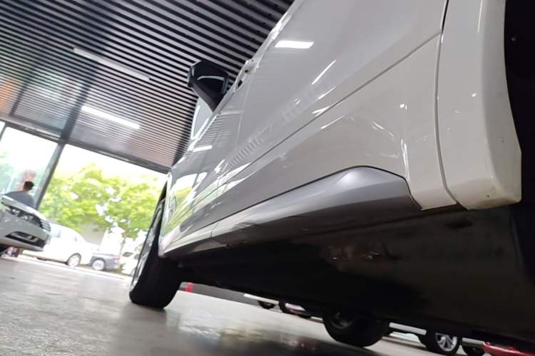 Used Audi Q5L 2018 40 TFSI Prestige Edition China V Left Side Sill