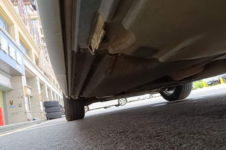 Used Audi Q5L 2018 40 TFSI Prestige Edition China V Left Side Sill
