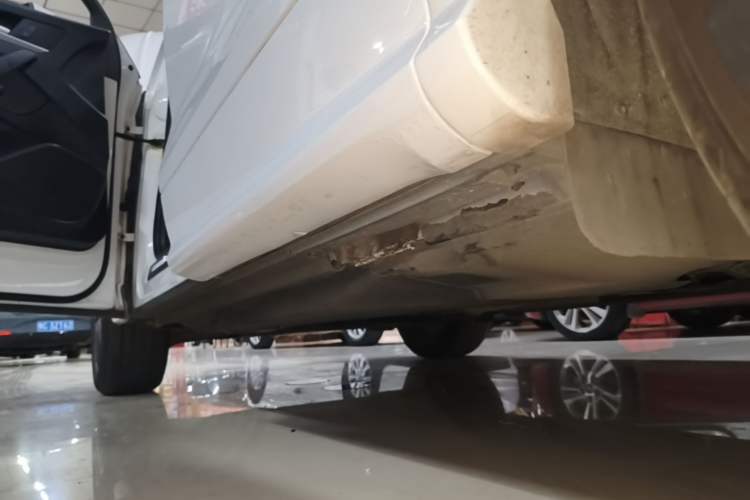 Used Audi Q5L 2018 45 TFSI Prestige Fashion Edition China V Emission Standard Left Side Sill