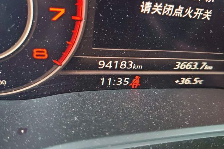 Used Audi Q5L 2018 40 TFSI Prestige Fashion Edition China V Odometer Close Up