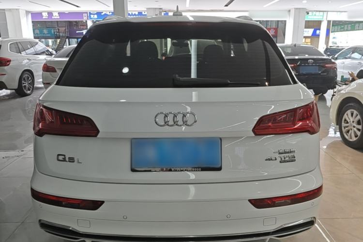 Used Audi Q5L 2018 40 TFSI Prestige Fashion Edition China VI Rear