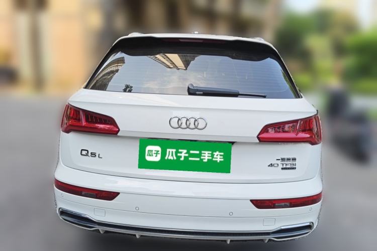 Used Audi Q5L 2018 40 TFSI Prestige Fashion Edition China VI Rear