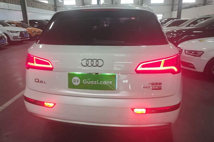 Used Audi Q5L 2018 40 TFSI Prestige Edition China VI Emission Standard Rear