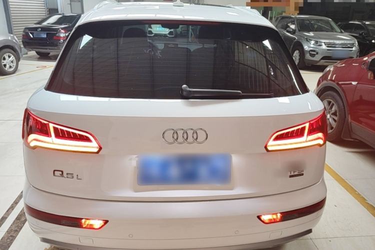 Used Audi Q5L 2018 40 TFSI Prestige Edition China VI Emission Standard Rear