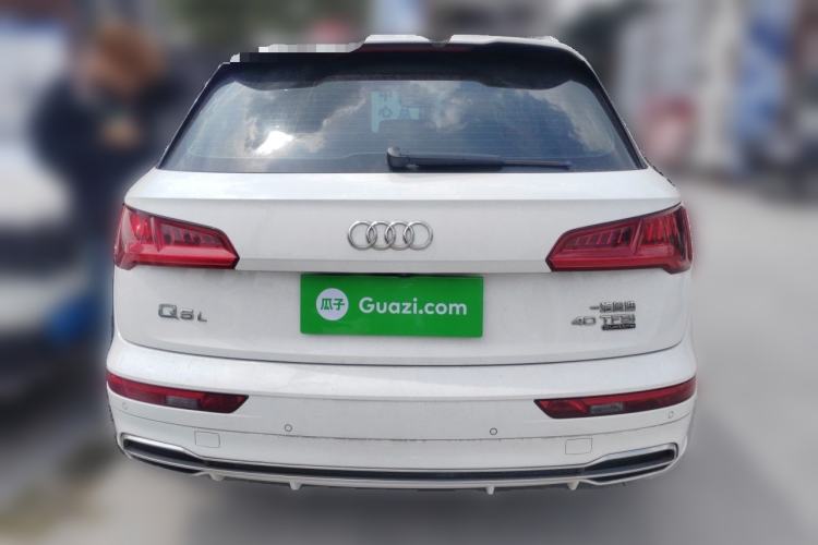 Used Audi Q5L 2018 40 TFSI Prestige Fashion Edition China VI Rear