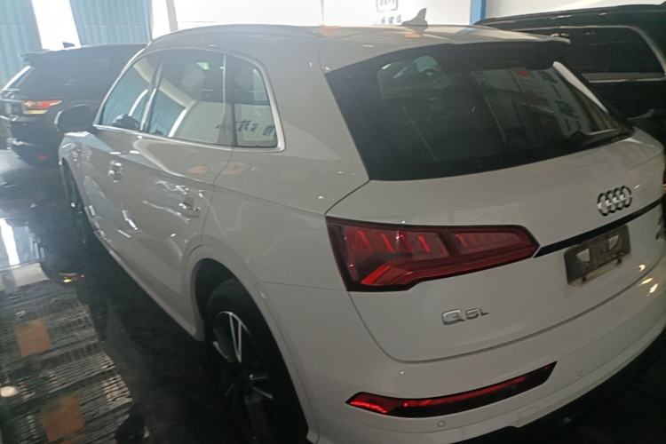 Used Audi Q5L 2018 45 TFSI Prestige Fashion Edition China V Emission Standard Rear Left 45 Deg