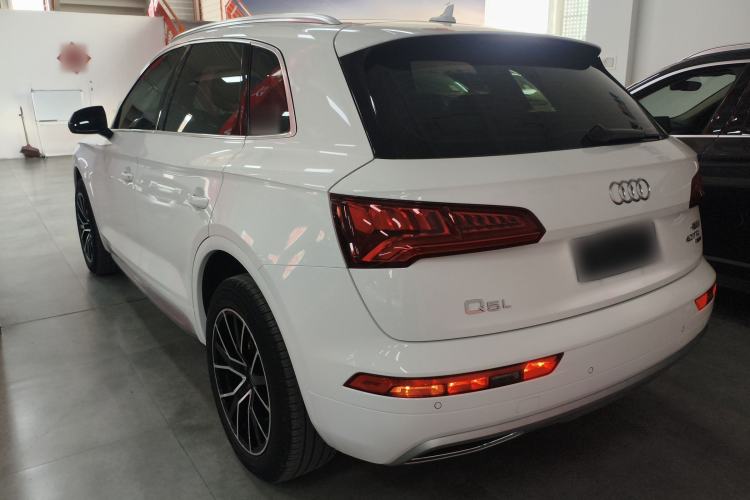 Used Audi Q5L 2018 40 TFSI Prestige Edition China VI Emission Standard Rear Left 45 Deg