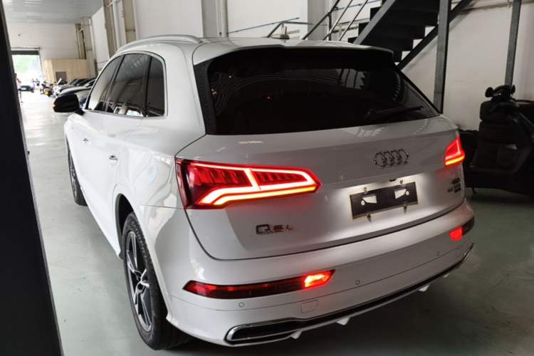 Used Audi Q5L 2018 40 TFSI Prestige Fashion Edition China VI Rear Left 45 Deg