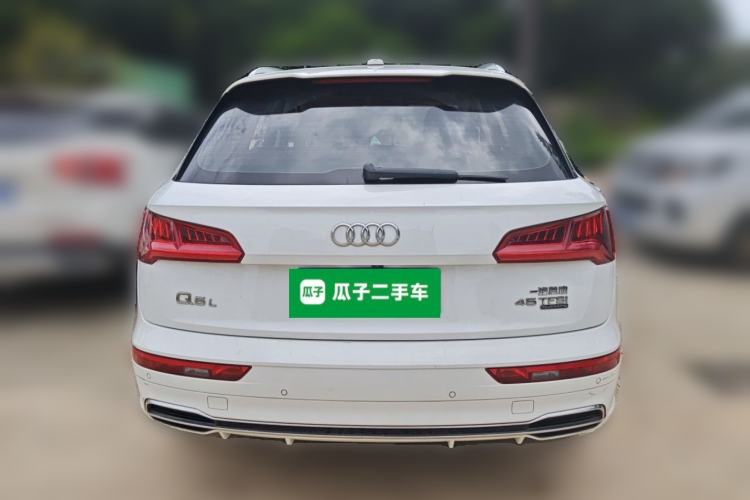 Used Audi Q5L 2018 40 TFSI Prestige Fashion Edition China VI Rear