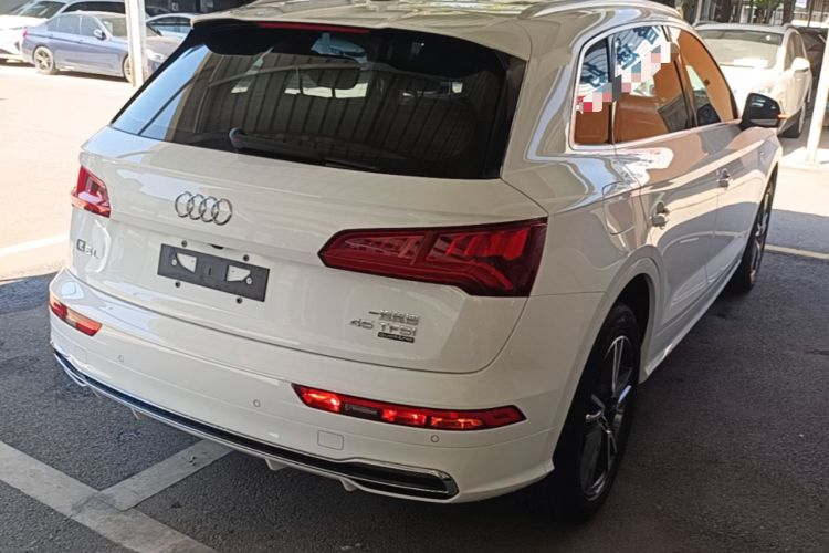 Used Audi Q5L 2018 45 TFSI Prestige Fashion Edition China V Emission Standard Rear Right 45 Deg