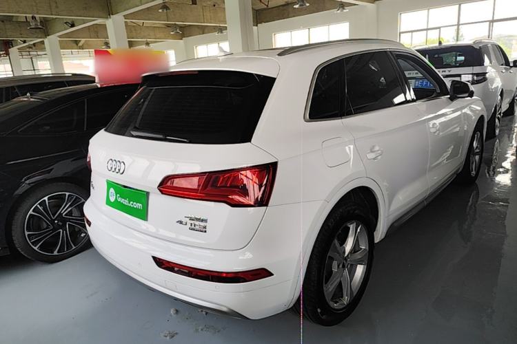 Used Audi Q5L 2018 40 TFSI Prestige Edition China VI Emission Standard Rear Right 45 Deg