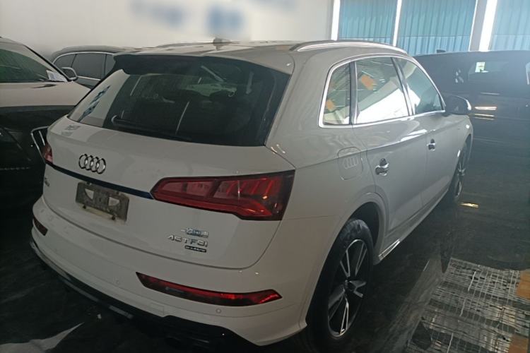 Used Audi Q5L 2018 45 TFSI Prestige Fashion Edition China V Emission Standard Rear Right 45 Deg