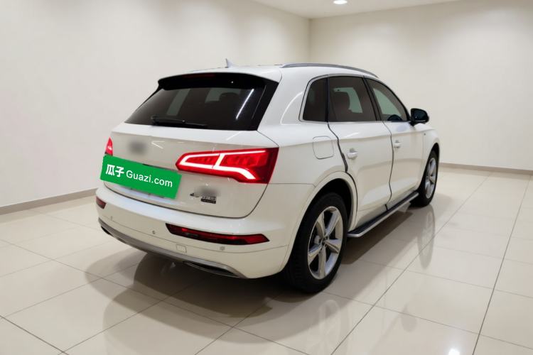 Used Audi Q5L 2018 40 TFSI Prestige Edition China VI Emission Standard Rear Right 45 Deg
