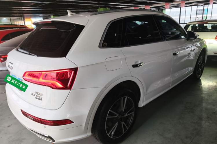 Used Audi Q5L 2018 40 TFSI Prestige Fashion Edition China VI Rear Right 45 Deg