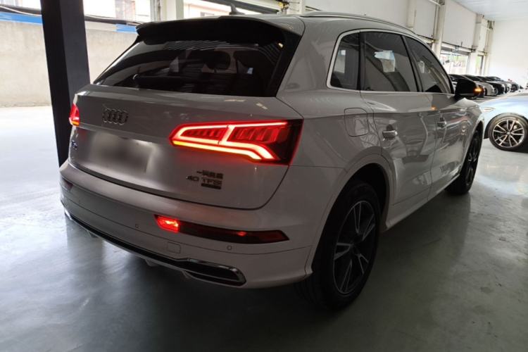 Used Audi Q5L 2018 40 TFSI Prestige Fashion Edition China VI Rear Right 45 Deg