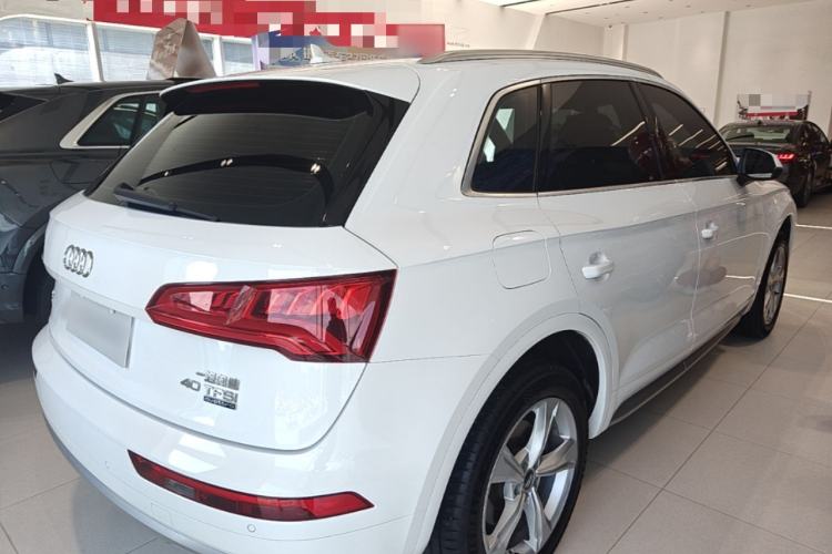 Used Audi Q5L 2018 40 TFSI Prestige Edition China VI Emission Standard Rear Right 45 Deg