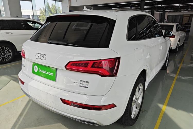 Used Audi Q5L 2018 40 TFSI Prestige Edition China VI Emission Standard Rear Right 45 Deg