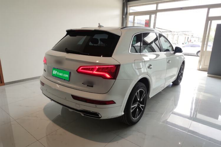 Used Audi Q5L 2018 45 TFSI Prestige Fashion Edition China V Emission Standard Rear Right 45 Deg