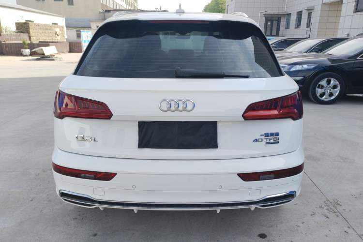 Used Audi Q5L 2018 40 TFSI Prestige Fashion Edition China VI Rear