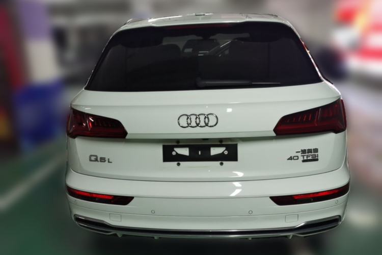 Used Audi Q5L 2018 40 TFSI Prestige Fashion Edition China VI Rear