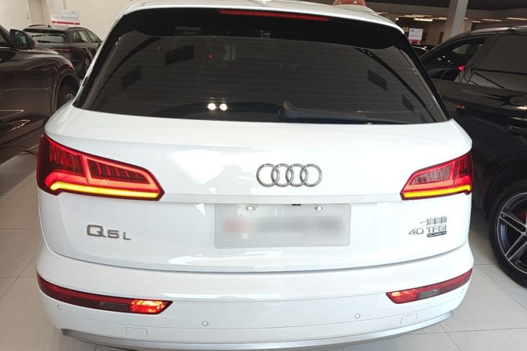 Used Audi Q5L 2018 40 TFSI Prestige Edition China VI Emission Standard Rear