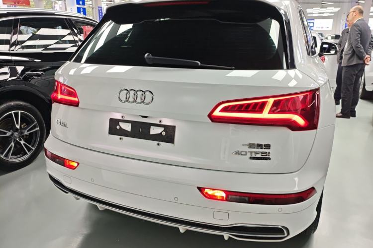 Used Audi Q5L 2018 40 TFSI Prestige Fashion Edition China VI Rear