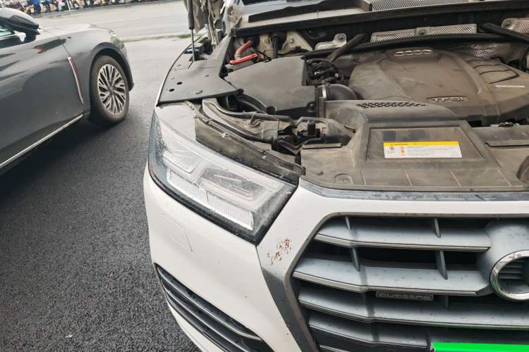 Used Audi Q5L 2018 40 TFSI Prestige Fashion Edition China VI Right Front Headlight
