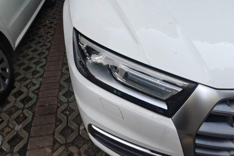 Used Audi Q5L 2018 40 TFSI Prestige Edition China V Right Front Headlight