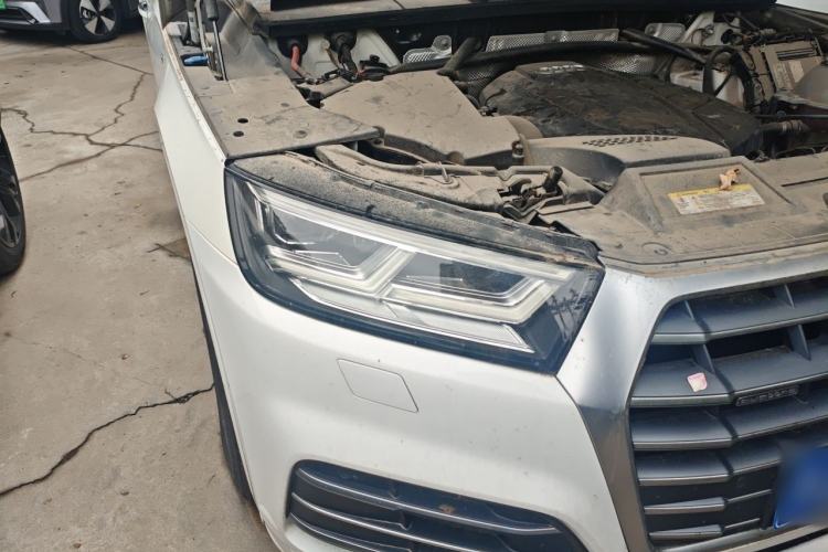 Used Audi Q5L 2018 40 TFSI Prestige Fashion Edition China VI Right Front Headlight