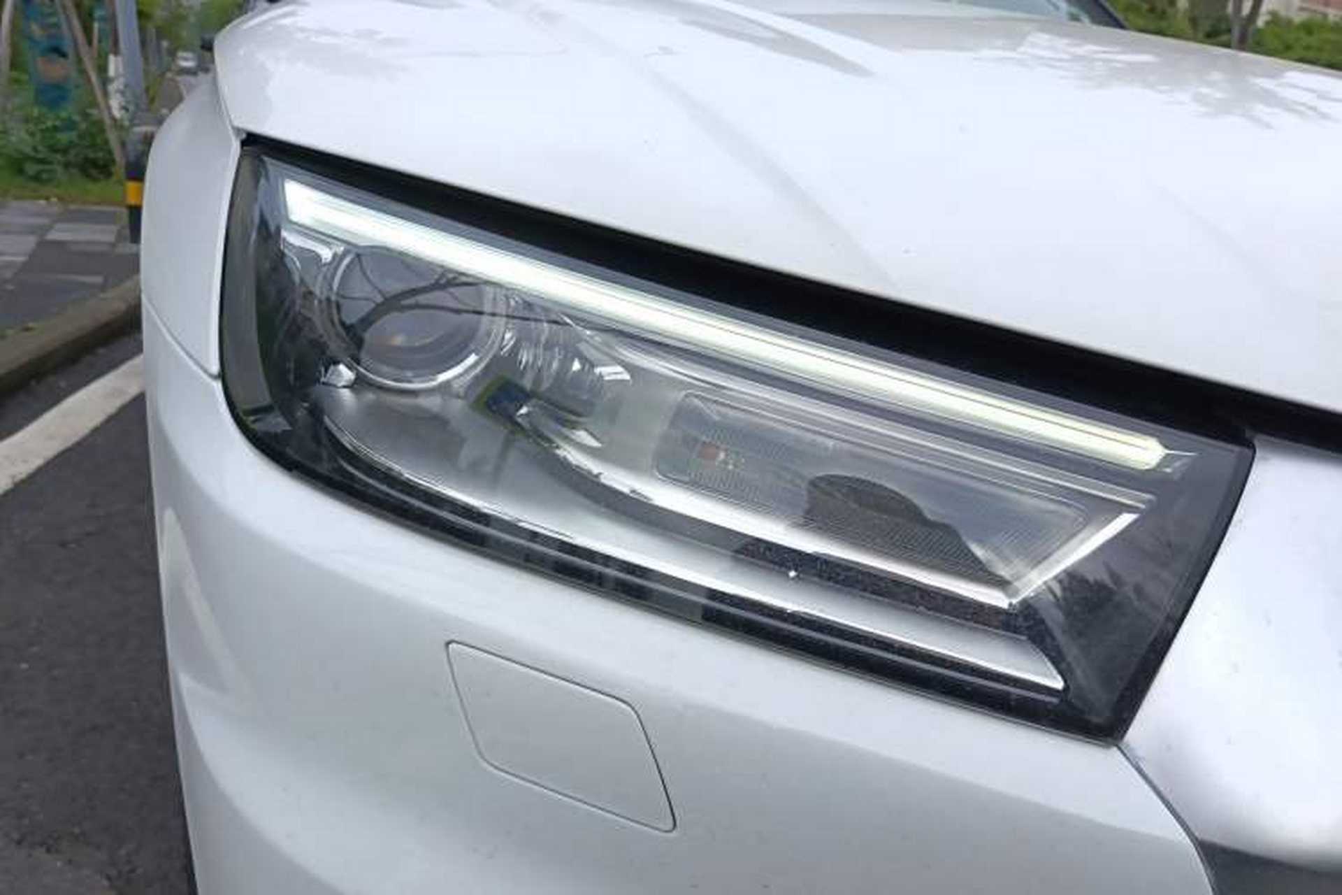 Used Audi Q5L 2018 40 TFSI Prestige Edition China VI Emission Standard Right Front Headlight