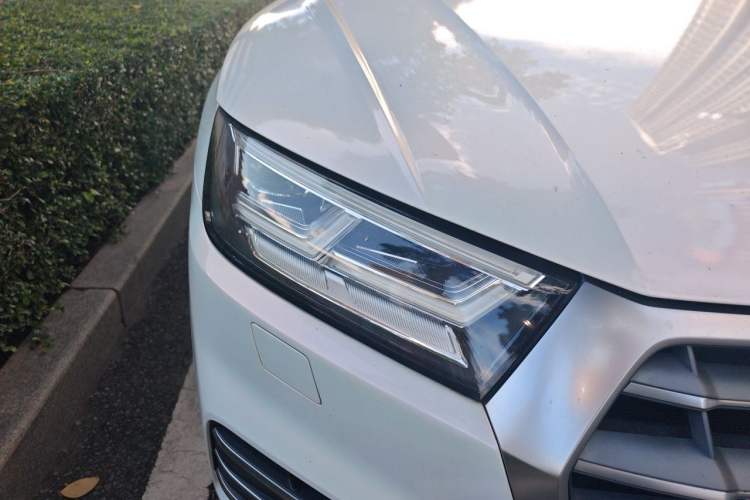Used Audi Q5L 2018 40 TFSI Prestige Edition China V Right Front Headlight