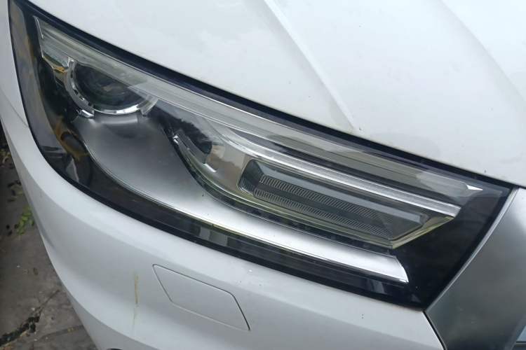 Used Audi Q5L 2018 40 TFSI Prestige Edition China V Right Front Headlight
