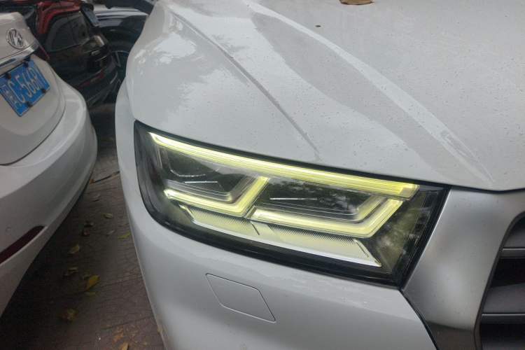 Used Audi Q5L 2018 40 TFSI Prestige Fashion Edition China V Right Front Headlight