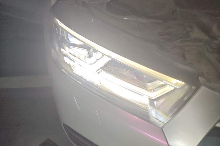 Used Audi Q5L 2018 40 TFSI Prestige Fashion Edition China V Right Front Headlight