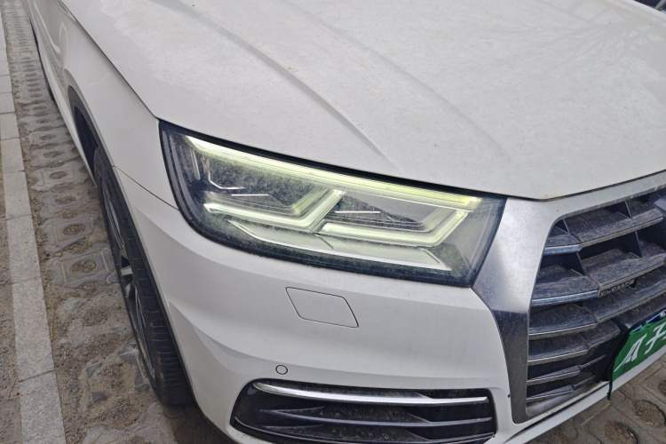 Used Audi Q5L 2018 45 TFSI Prestige Elegant Version China V Right Front Headlight