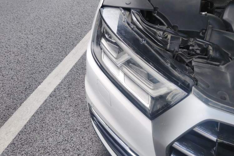 Used Audi Q5L 2018 45 TFSI Prestige Elegant Edition China VI Right Front Headlight