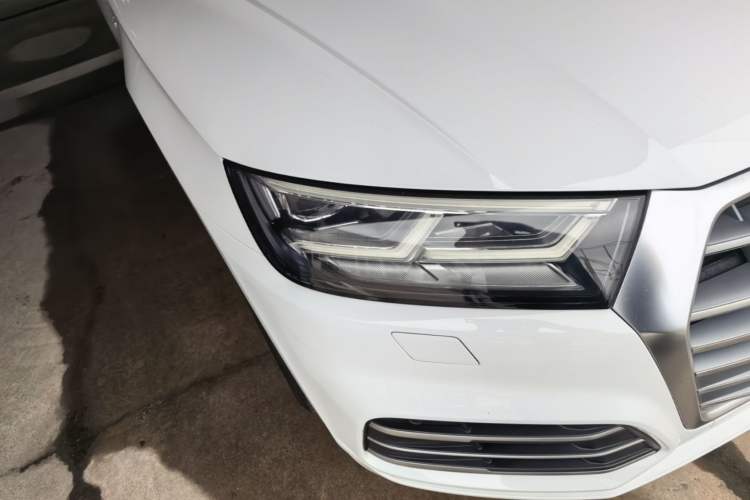 Used Audi Q5L 2018 45 TFSI Prestige Fashion Edition China VI Emission Standard Right Front Headlight