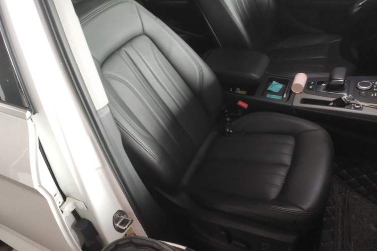 Used Audi Q5L 2018 40 TFSI Prestige Edition China V Right Front Seat