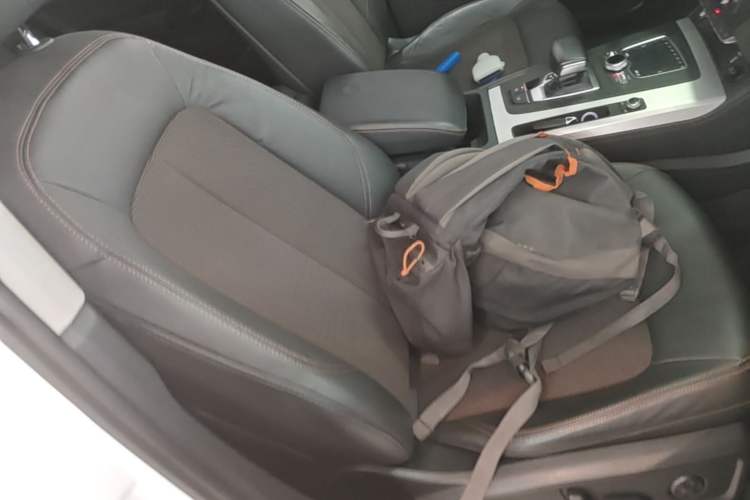 Used Audi Q5L 2018 40 TFSI Prestige Fashion Edition China VI Right Front Seat