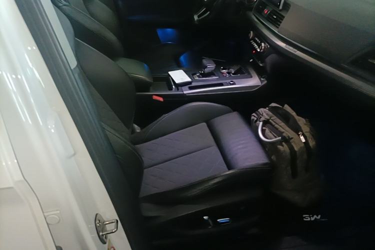 Used Audi Q5L 2018 45 TFSI Prestige Fashion Edition China V Emission Standard Right Front Seat