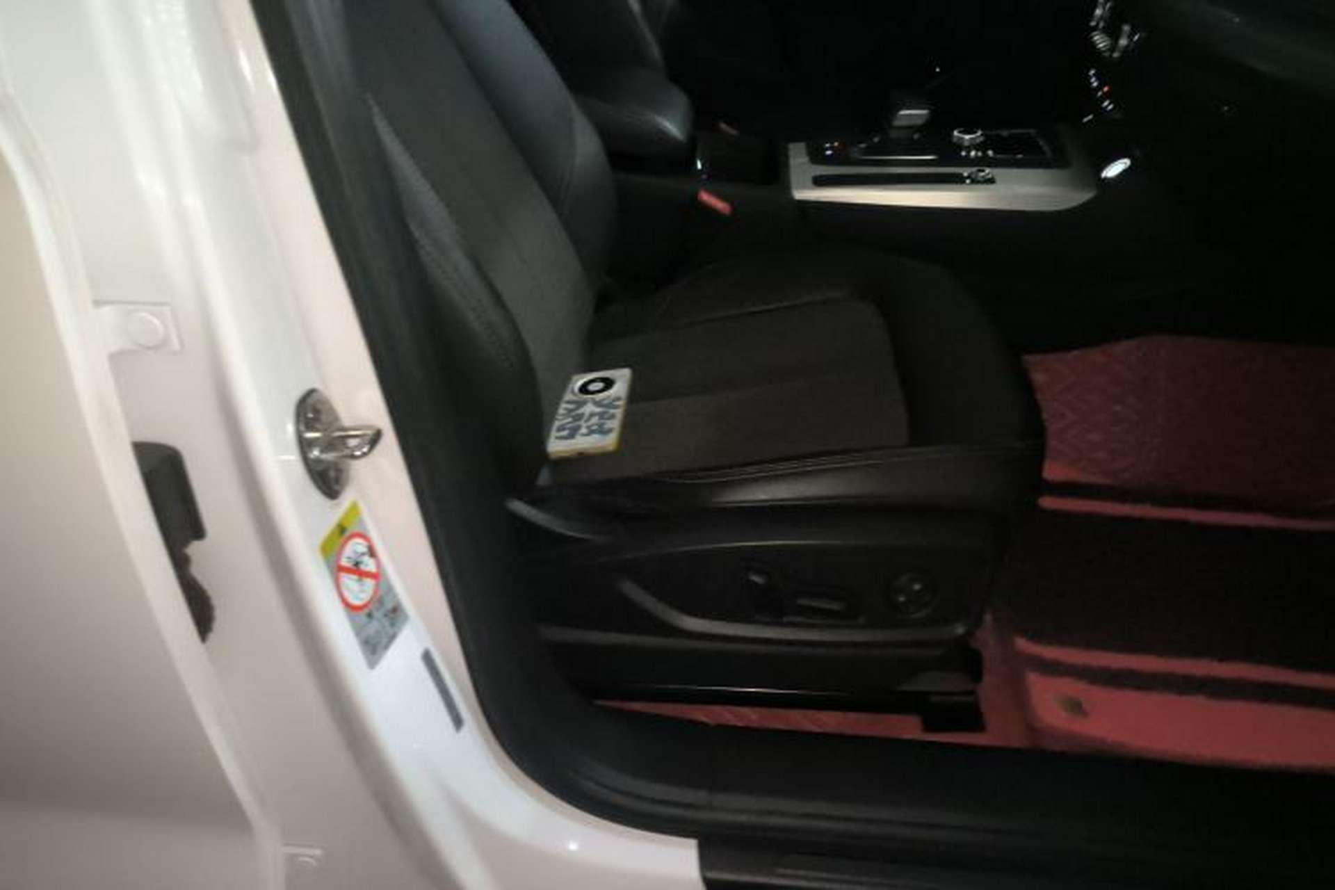 Used Audi Q5L 2018 40 TFSI Prestige Fashion Edition China VI Right Front Seat
