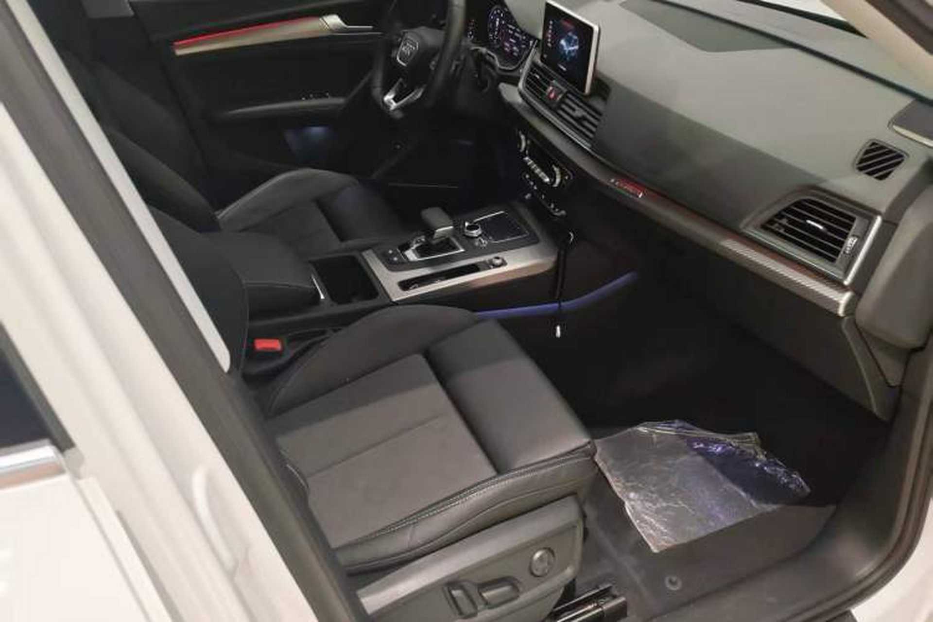 Used Audi Q5L 2018 45 TFSI Prestige Sporty Edition China VI Right Front Seat