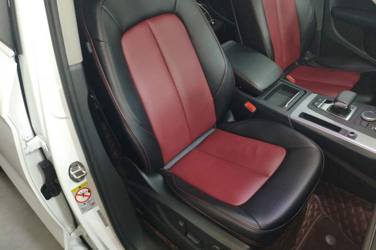 Used Audi Q5L 2018 40 TFSI Prestige Edition China VI Emission Standard Right Front Seat