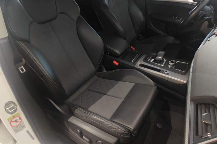 Used Audi Q5L 2018 45 TFSI Prestige Sport China V Right Front Seat