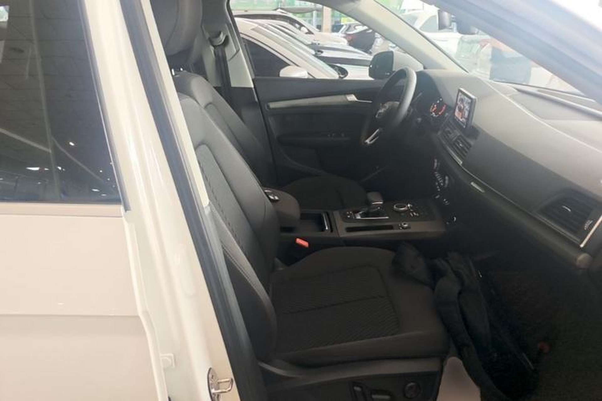 Used Audi Q5L 2018 40 TFSI Prestige Edition China V Right Front Seat